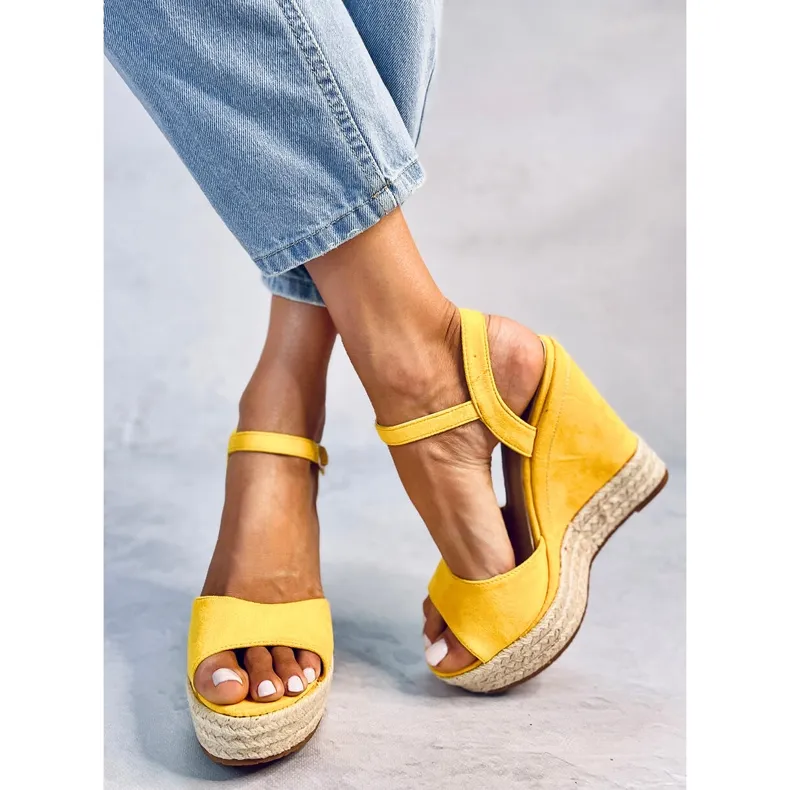 BM Winans Gele espadrille sandalen met sleehak geel