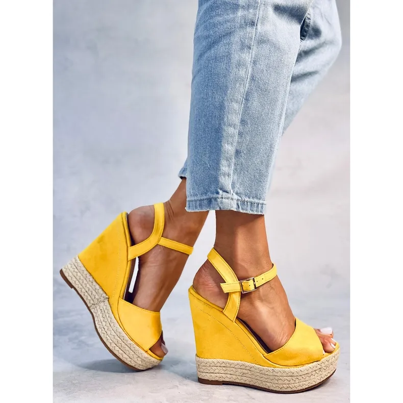 BM Winans Gele espadrille sandalen met sleehak geel