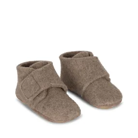 Konges Slojd Mamour felt footies camel slofjes schoentjes grijs-bruin wol vilt met klittenband en anti-slip – supersale