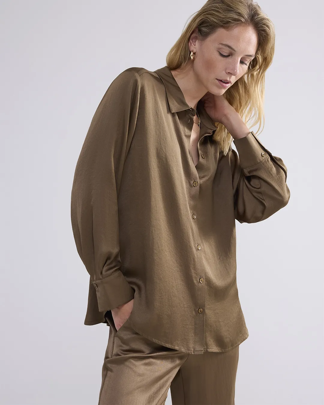 SUMMUM WOMAN BLOUSE SILKY TOUCH OLIVE 2S316511817