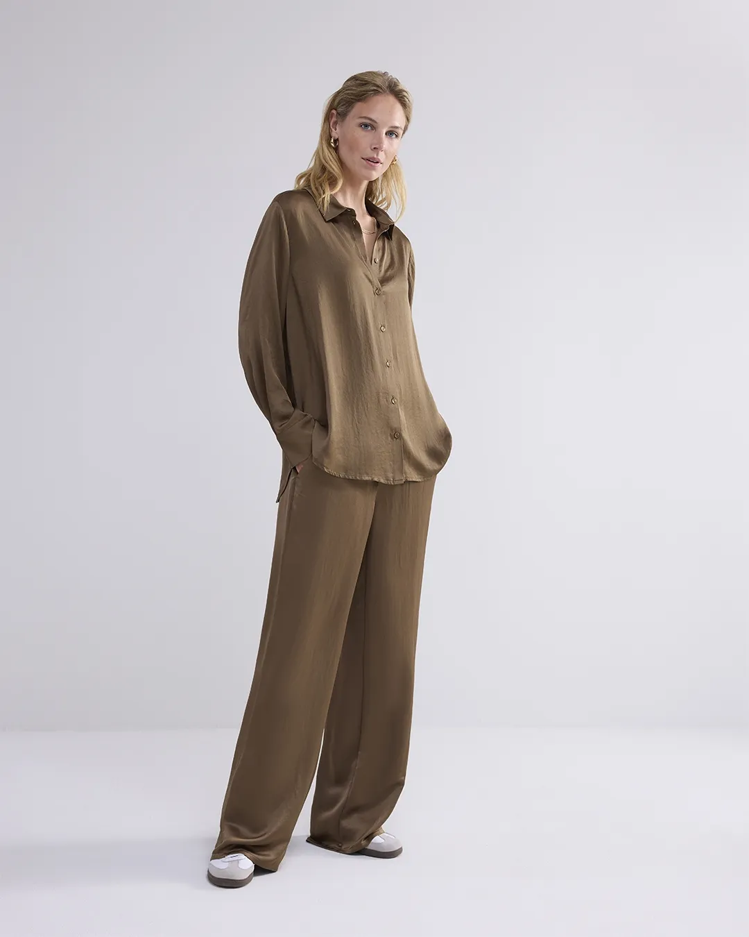 SUMMUM WOMAN BLOUSE SILKY TOUCH OLIVE 2S316511817